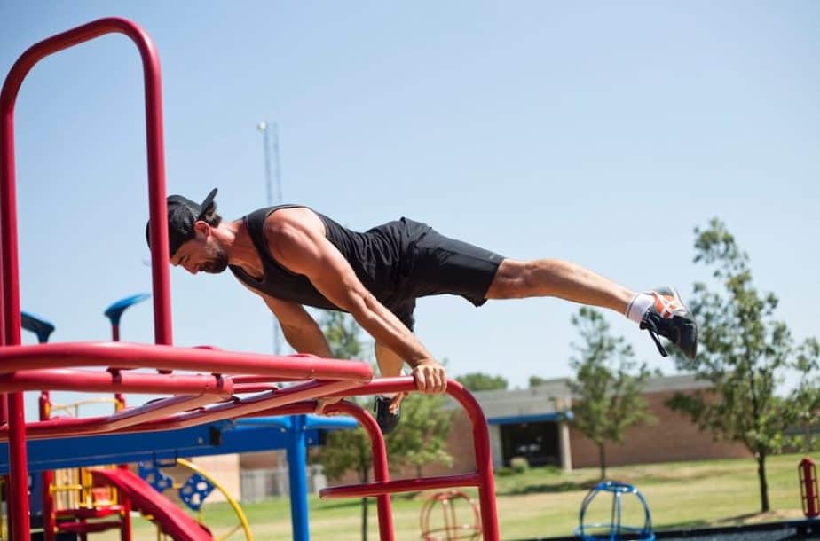 Outdoor Planche | ModernCalisthenics.com